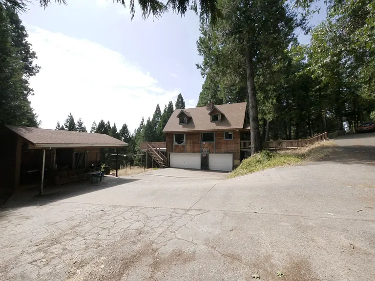 27928 Holiday Ln — Photo 2