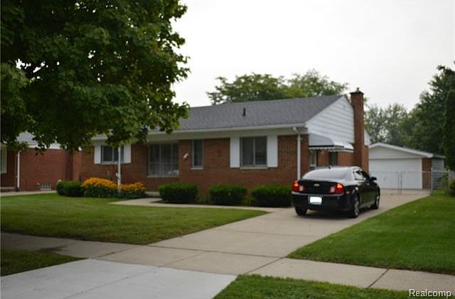 1st image of 40212 Regency Dr