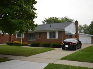 40212 Regency Dr, Sterling Heights, MI 48313