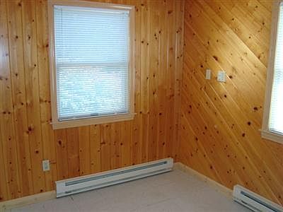 5th image of 362 Scudder Avenue
