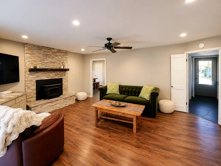 Blue Bell Ct — Photo 16
