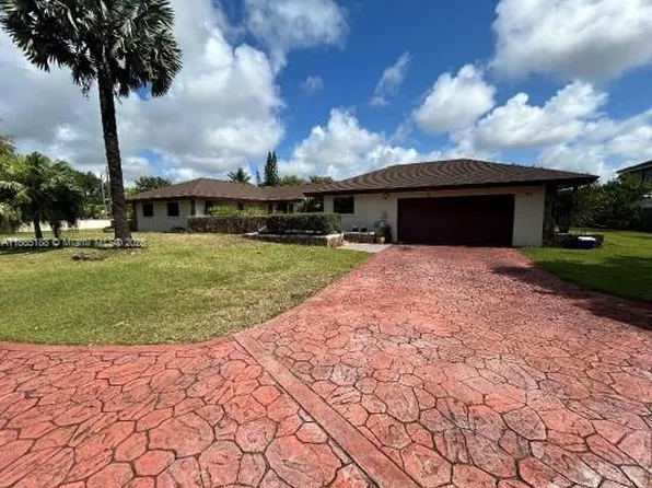 11799 Bailes Rd, Miami, FL 33170