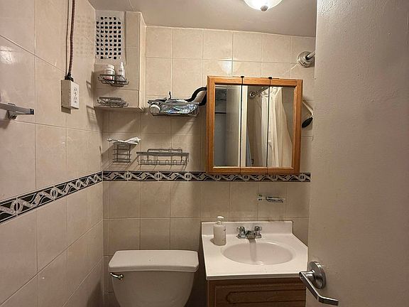 5th image of 43-18 44th St #1A