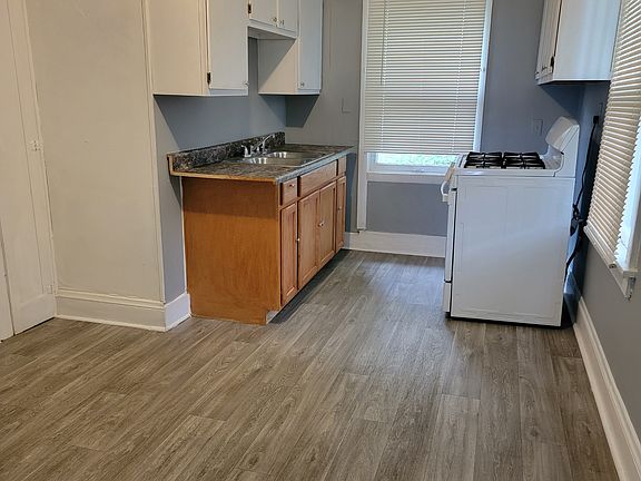 5th image of 1083 Stroman Ave