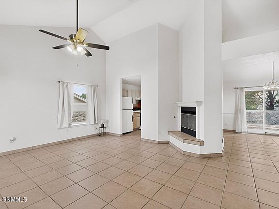 3rd image of 753 Scenic View Dr