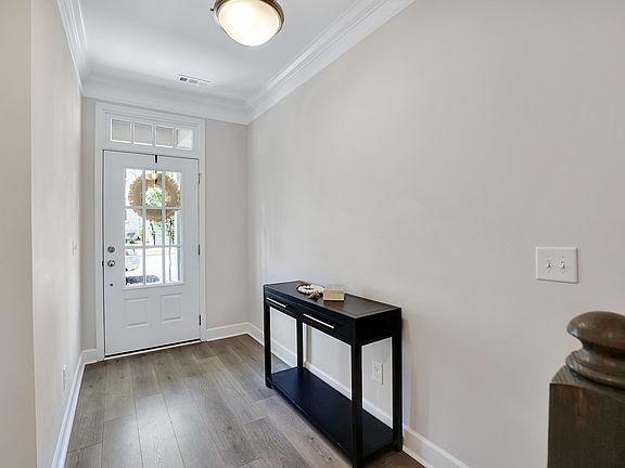 5th image of 143 Burkitt Commons Ave