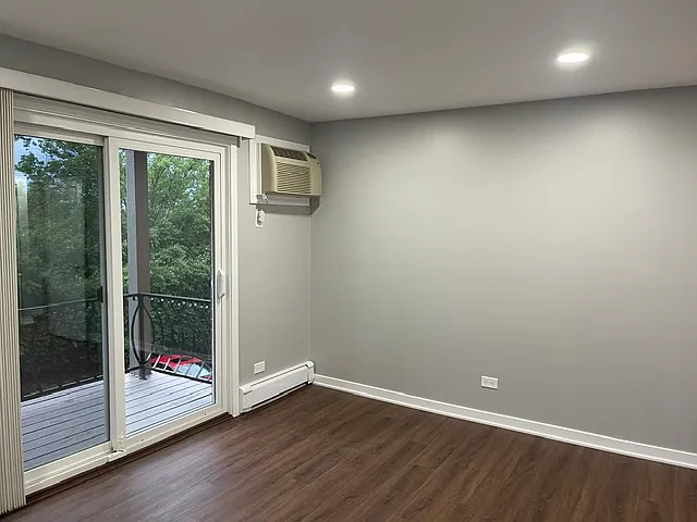1444 Carriage Ln #4 — Photo 13