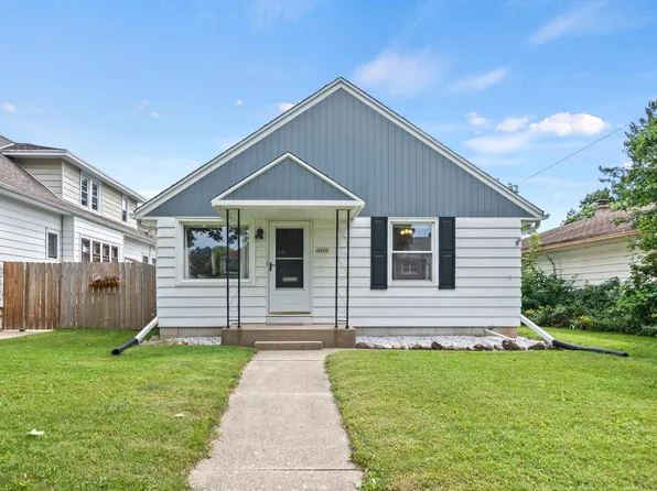 4864 N Mohawk AVENUE, Glendale, WI 53217