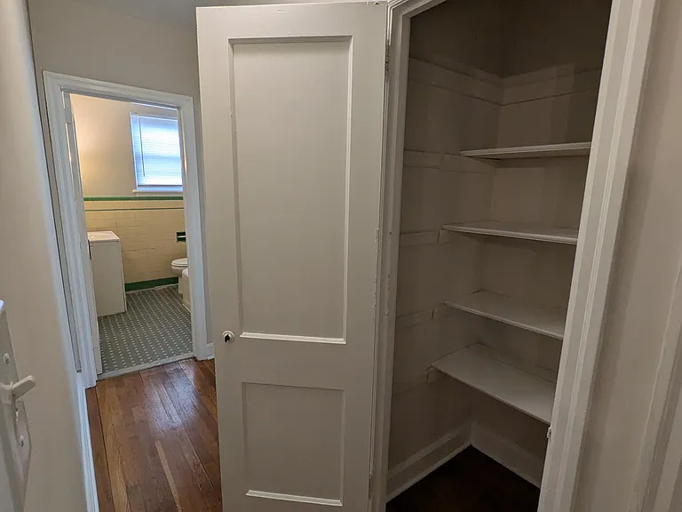 25 N 18th St #C-2 — Photo 11