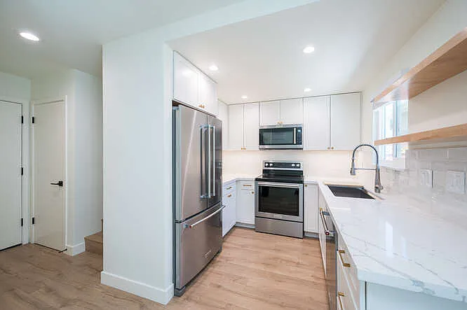 680 Morro St #B — Photo 1