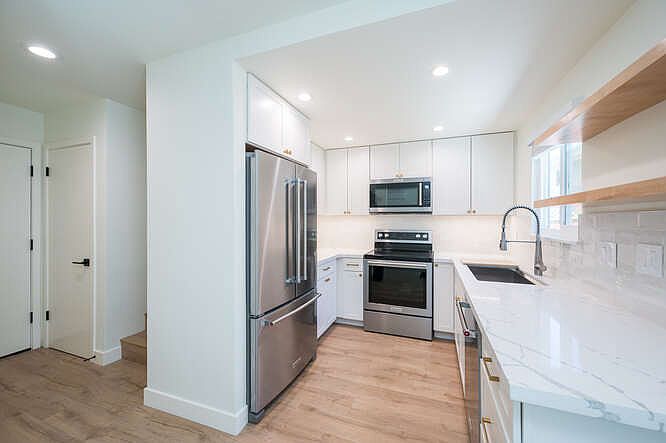 1st image of 680 Morro St APT B