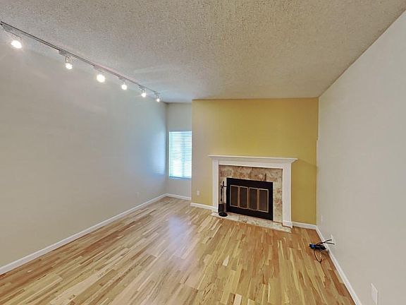 4th image of 2247 Lusardi Dr