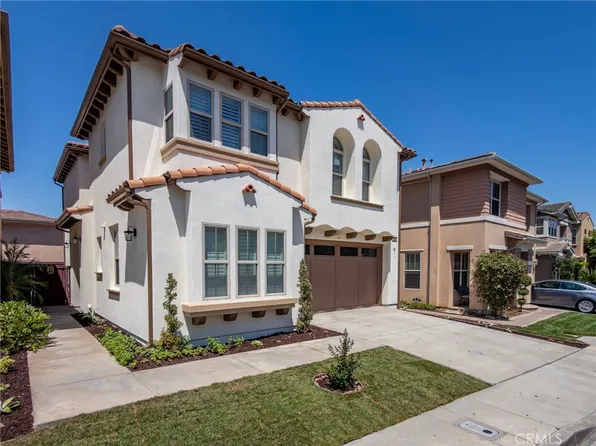 3301 Terrace Ridge Ln, Long Beach, CA 90804