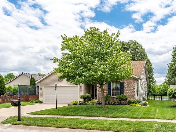 3rd image of 3716 Waterbridge Ln