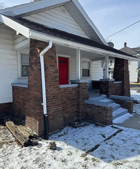 1415 W Jackson St — Photo 11