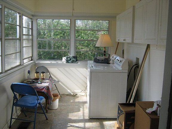 4th image of 104 Lovers Ln