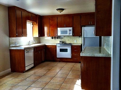 2nd image of 3308 Heather Ln