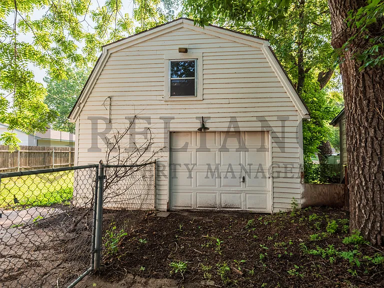232 S Sedgwick St — Photo 5