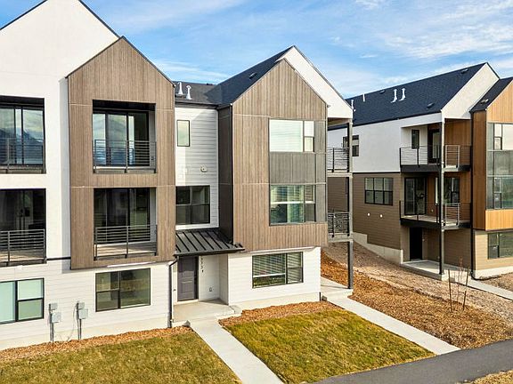 Contemporary Exterior