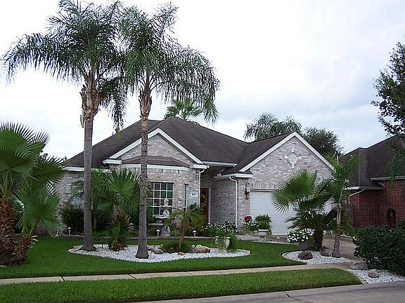 3rd image of 1011 Portsmouth Dr