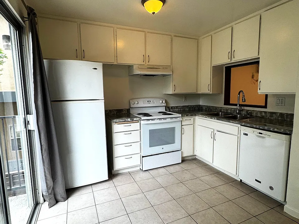 48 Paloma Ave #6