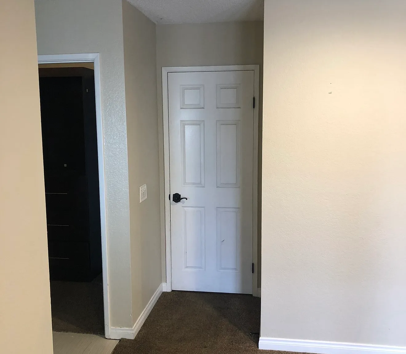 1671 W Knapp Dr — Photo 2
