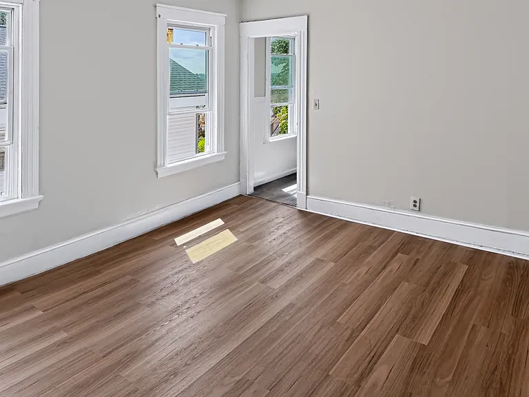 31 Vermont St #3 — Photo 3
