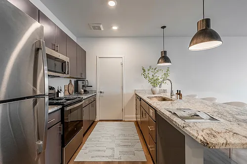 5 Row Apartments Photo 1