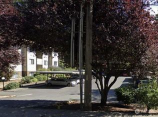 19818 15th Ave NE #209, Shoreline, WA