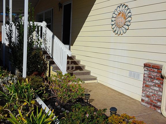 3rd image of 200 N El Camino Real Space 122