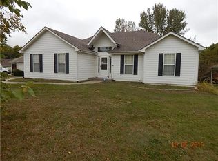 19300 E Colony Ln, Independence, MO 64058