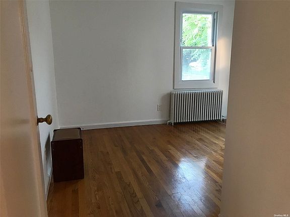 5th image of 88 Kraemer St