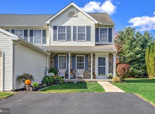 578 Wood Duck Dr, Manheim, PA 17545