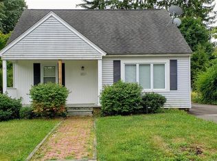 477 Wakelee Ave, Stratford, CT 06614