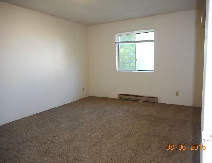 1st image of 148 Prickett Ln APT 16