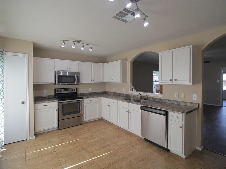 133 Carolyns Way — Photo 7