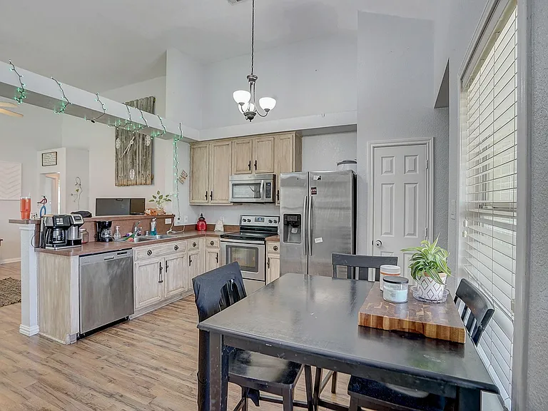 8801 Stewart St — Photo 7