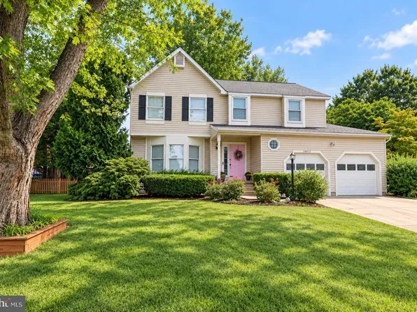 20072 Great Falls Forest Dr, Great Falls, VA 22066