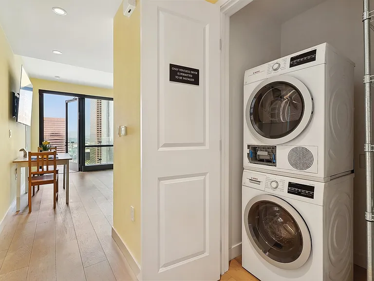 400 S Broadway Ave #3406 — Photo 17