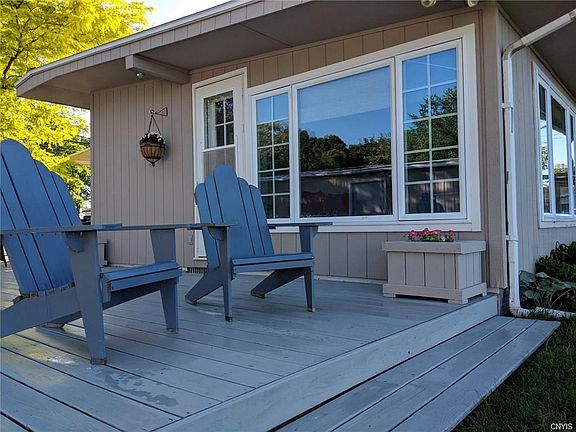 5th image of 2990 Foxview Ln