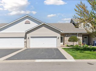 1127 Iris Dr, Saint Paul, MN 55127