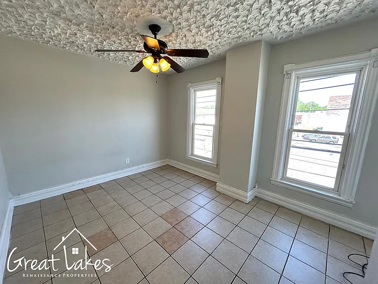 1729 Vinewood St — Photo 10
