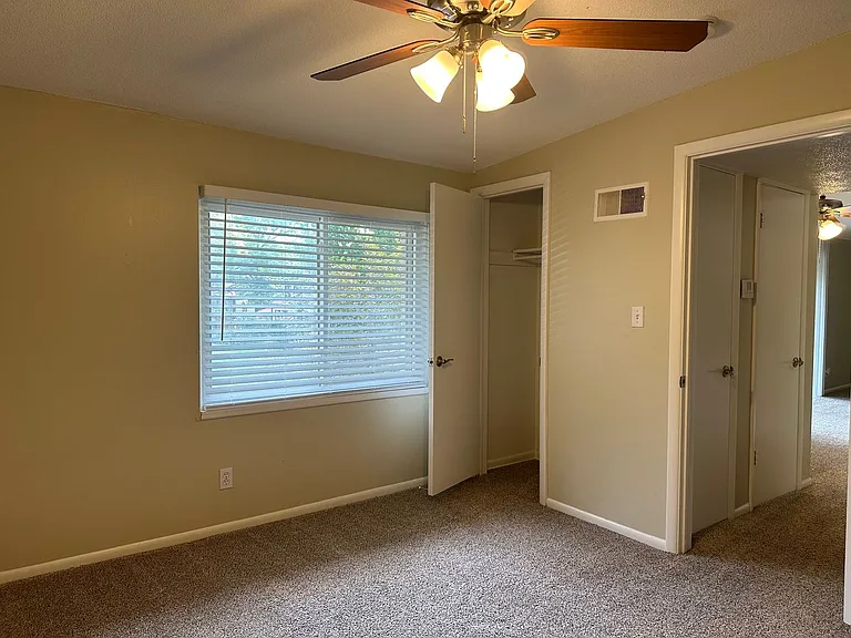 5720 Martway St — Photo 7
