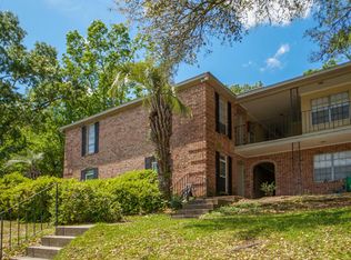 6240 Old Point Rd APT B1, Hanahan, SC 29410