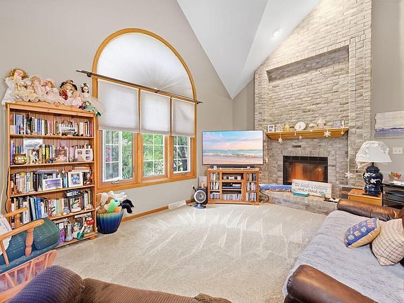 5th image of 9018 Morgan COURT