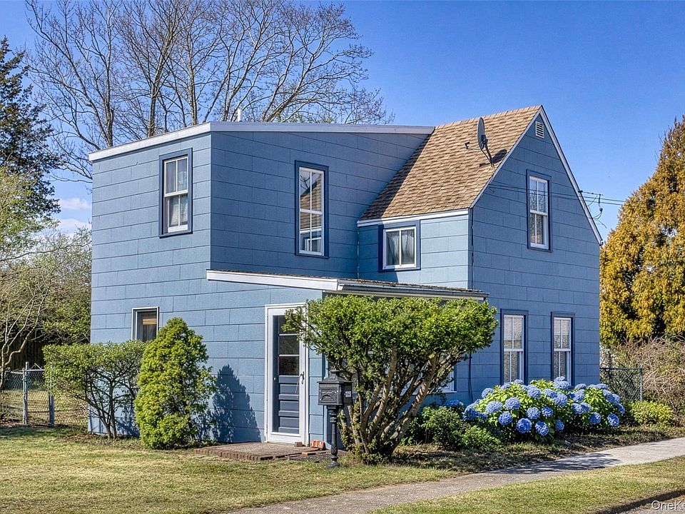 1st image of 415 Sterling Place