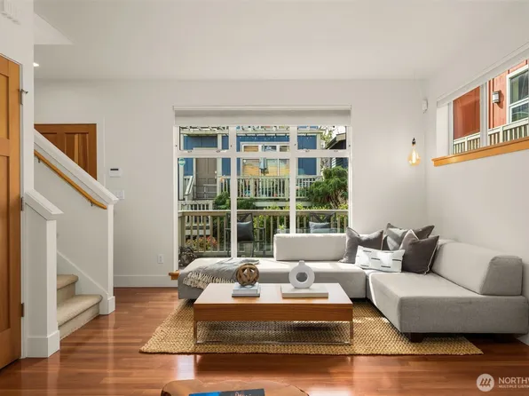 2815 24th Avenue S, Seattle, WA 98144