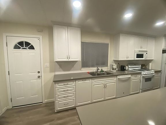 5th image of 14777 Palm Dr Space 12