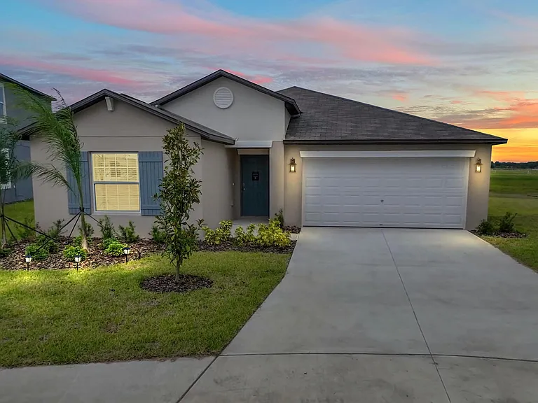 705 Dockside Dr SW — Photo 1