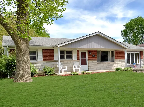 2956 W 75th Ln, Merrillville, IN 46410